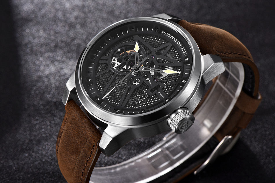 Automatic watch with exposed movement